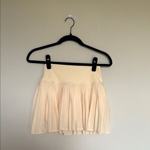ALO Yoga Cream Pleated Skirt